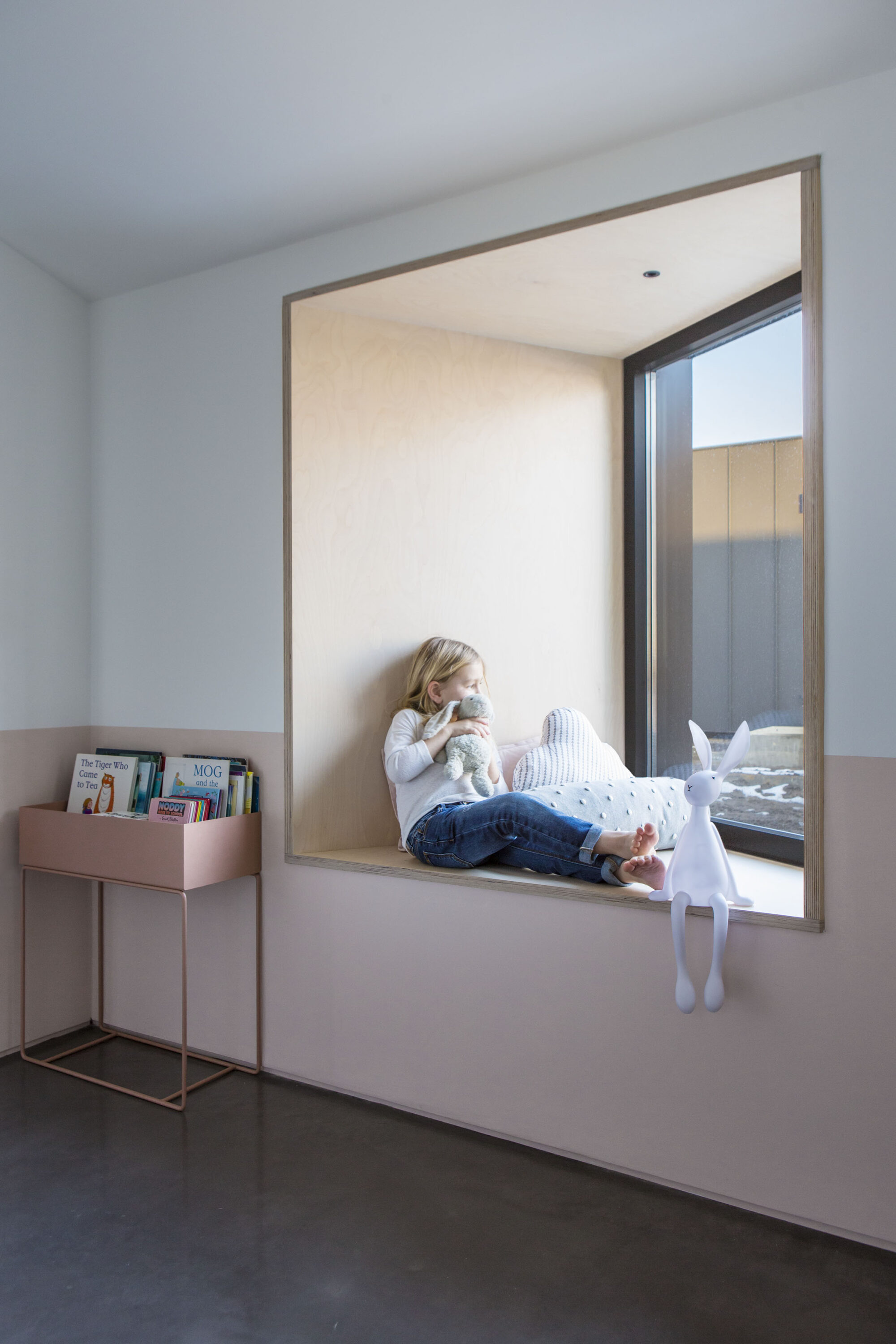 Bespoke engineered modern barn conversion in rural chiltern hills