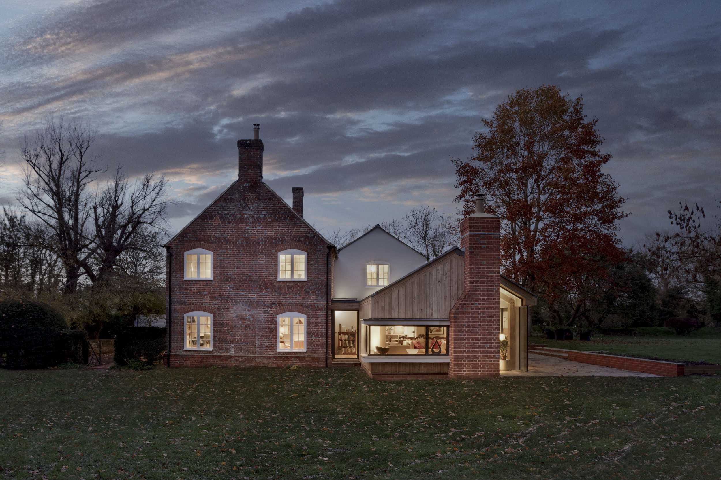 Luxury country listed house