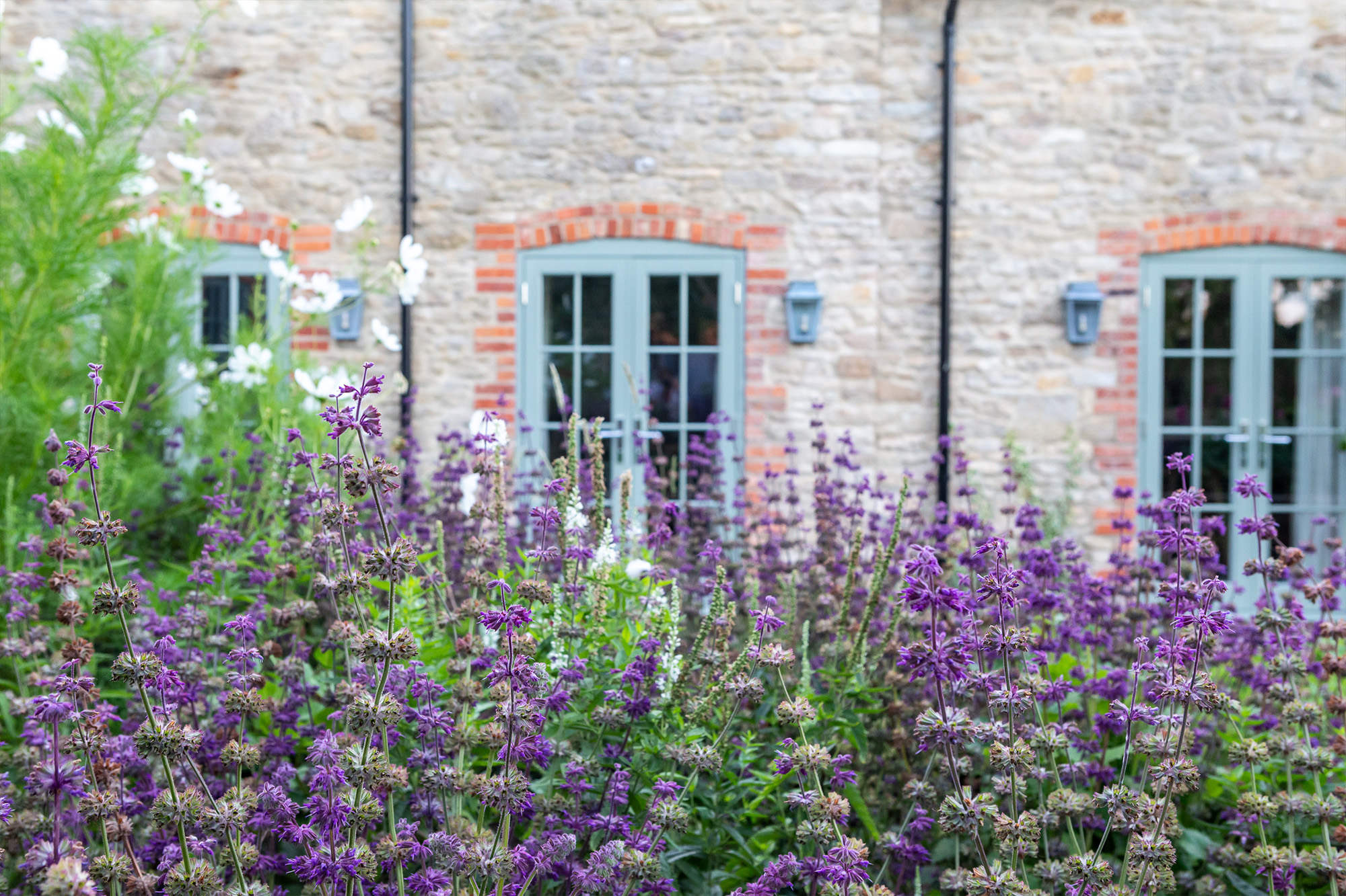 Summer planting schemes cottage garden landscaping design