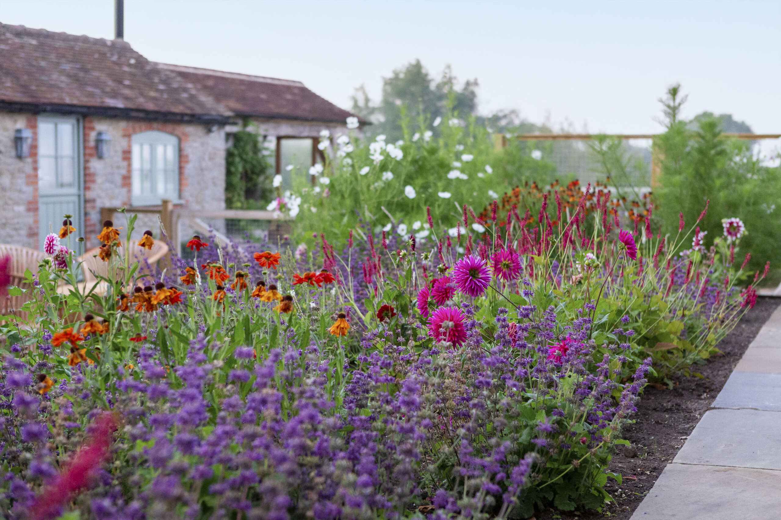 Summer planting schemes cottage garden landscaping design