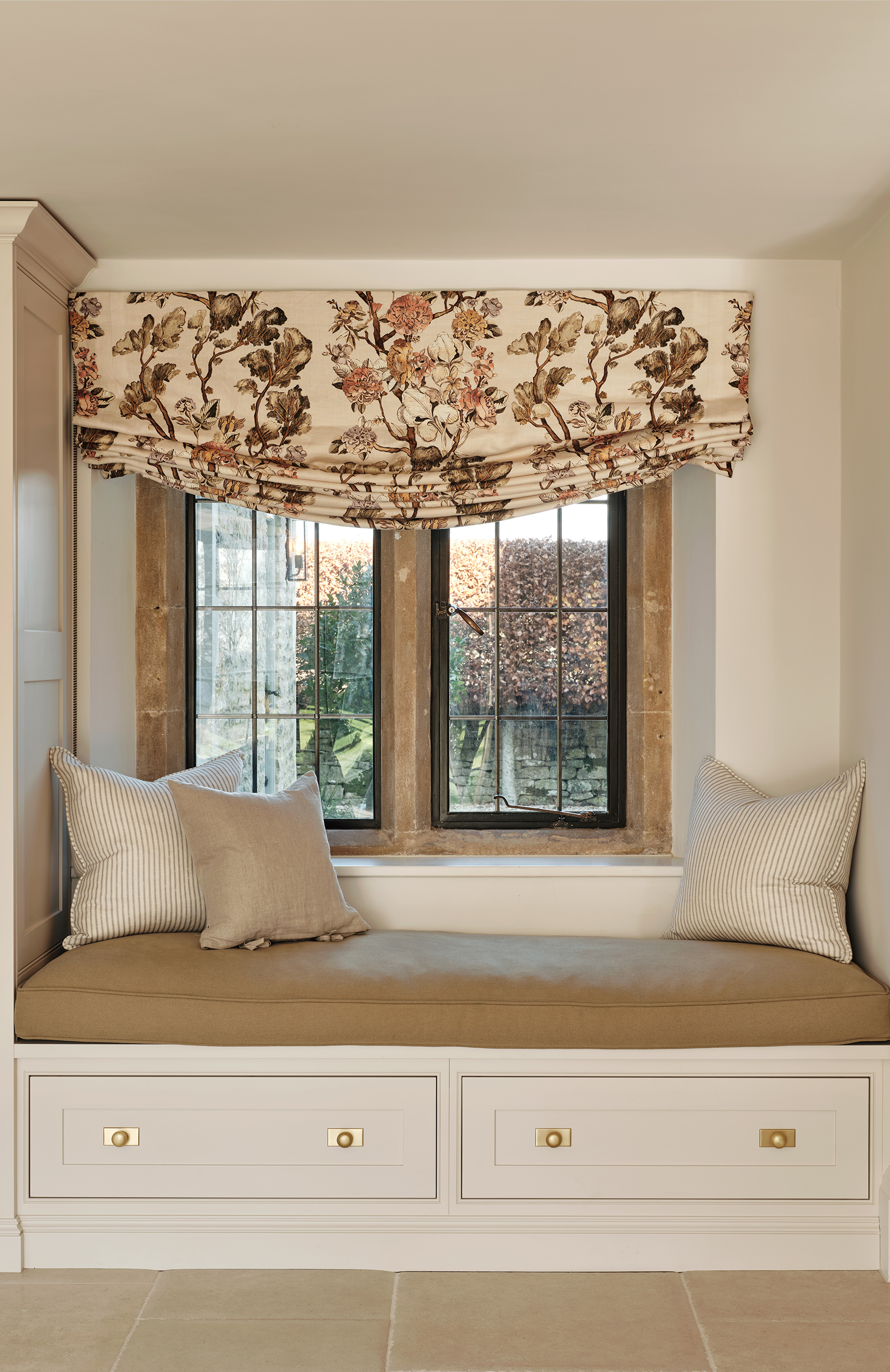 Comfy snug within the kitchen area at Rosewood Manor