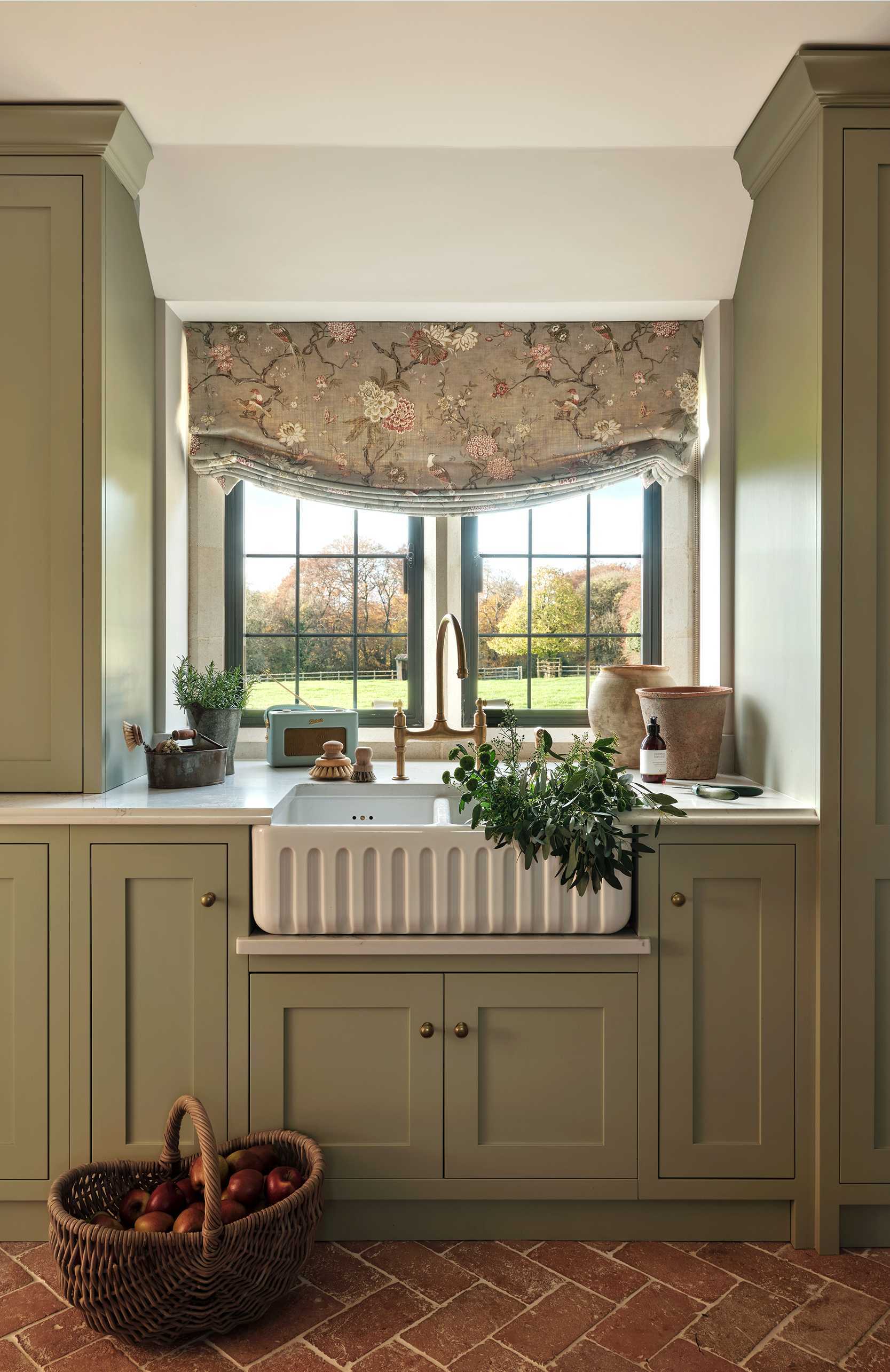 Boot room sink with custom joinery