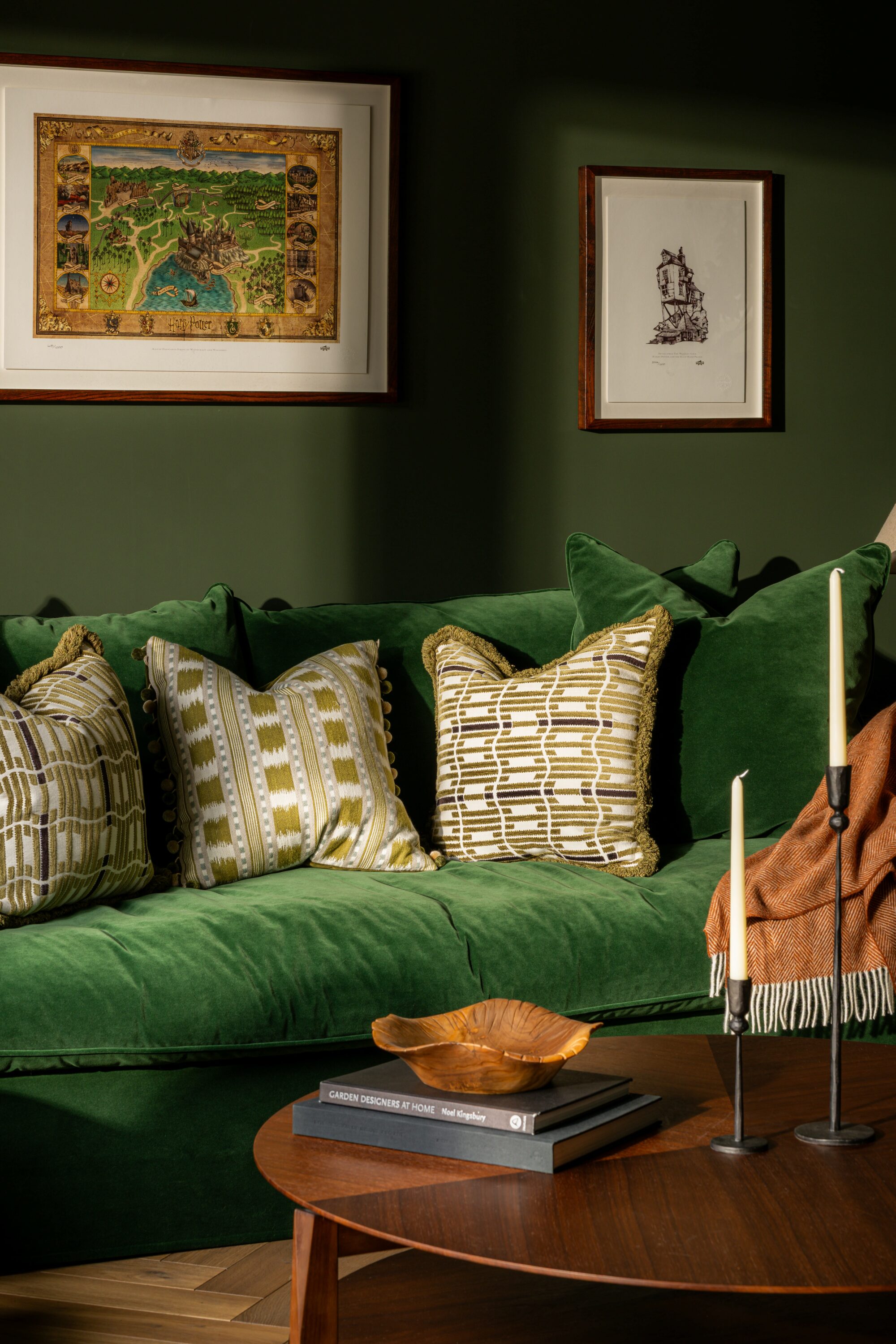 Cosy snug Interior Design by HollandGreen